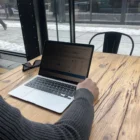 Filtr prywatyzujący NoLook do laptopa — widok produktu