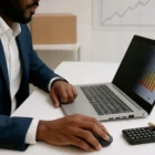 Ochrona prywatności ekranu laptopa filtrem NoLook